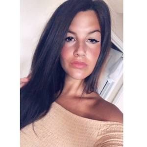 Meet your Posher, Avery